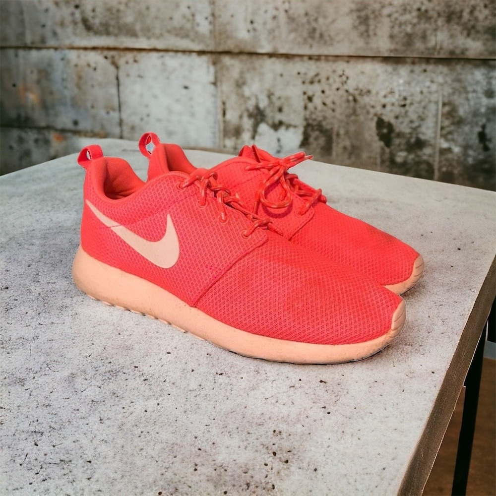 Nike Womens Roshe Run 511882-660 Pink Mesh Trail Running Shoes Sneakers Size 6.5